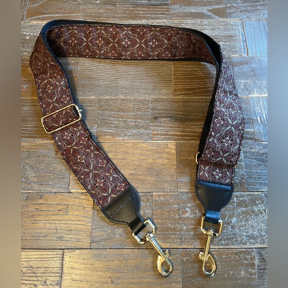 Cloud Music Brocade Guitar Strap🖤